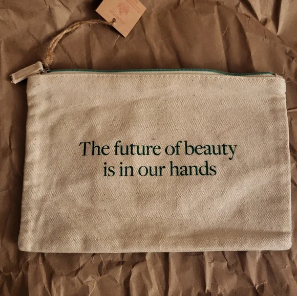 Clarins LETTER C pouch with Green Accents - Picture 1 of 7